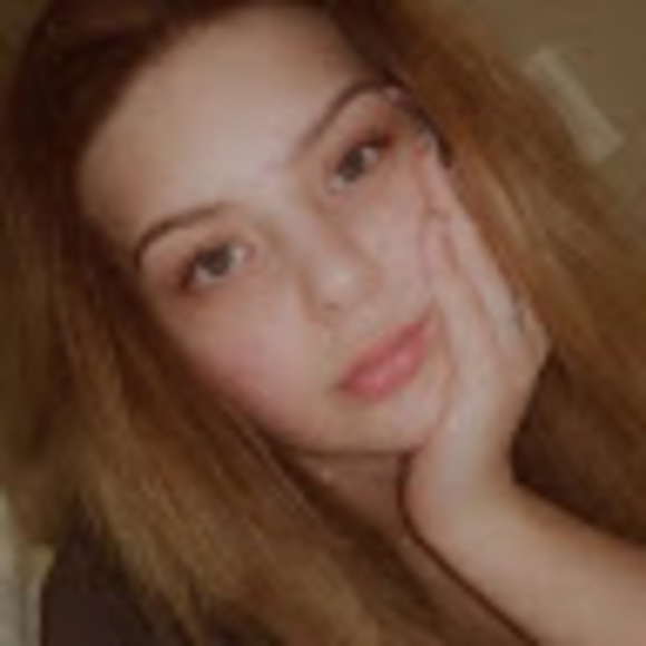 Meet your Posher, Taylor - Picture 1 of 1